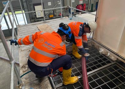 Easy maintenance of grease trap waste consolidation hub